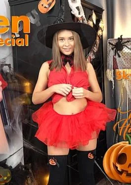 KI-3943 Halloween Special / Skyla Halloween Special Let’s Play With Anal On Halloween Skyla /