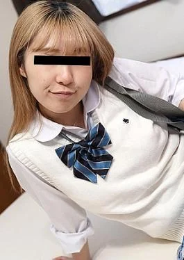10-071225-01 On the train : Yoshino Hashiba Prank Uniform Girl On The Train Yoshino Hashiba