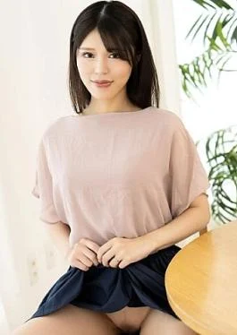 1P-010125-001 Seducing by Flashing: Momoha Sakurada Manchira’s Temptation Tall G-Cup Beautiful Mama
