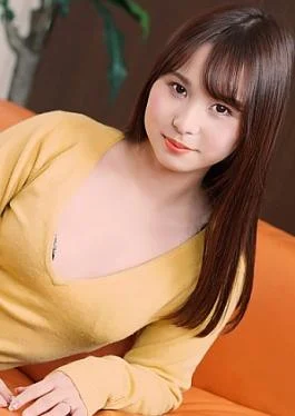 1P-080925-001 Braless Neighbor In The Morning: Chika Momoi