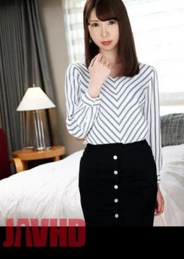 259LUXU-1110 Luxury TV 1098 Moe Voice Receptionist Who Admires Sex Professionals! A Sister With A