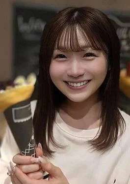 FC2PPV-4509988 Facial appearance Permanent preservation version The long-awaited 4P debut of the legendary former idol