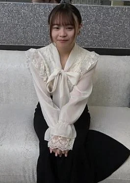 FC2PPV-4590165 First shot/Creampie 18 years old with fair skin and beautiful skin. When she shows