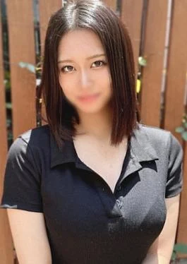 FC2PPV-4597826 During the flirty foreplay, the pervert who is dripping with love juice asks for