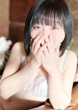 FC2PPV-4637187 A girl from a long-established inn in Kanazawa A baby face and a big,