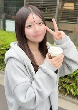 FC2PPV-4923525 First shot A 152cm Starbucks employee with beautiful brown breasts gets violently penetrated by