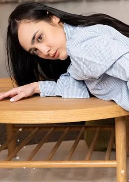 HZ-3383 Mixed Beauty Wife Got Fucked To Pay Off Husband’s Ddebts – Alice Hernandez A