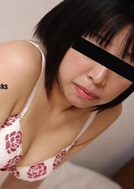HZ-3744 A Perverted Slut Milf Who Can’t Get Enough Of Smelly Dicks – Yurie Goto