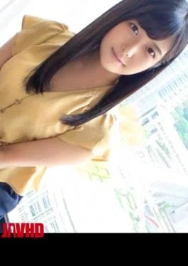 SIRO-4219 First shot A girl with a popular face who looks like a younger sister