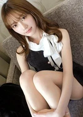 SIRO-5728 A gorgeous apparel clerk who loves liquor, delusion and spanking who wants to surrender
